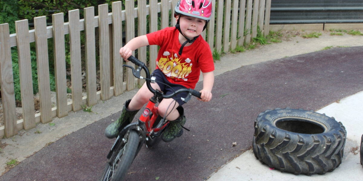 Children learning and playing at Noah's Ark Early Learning Centre