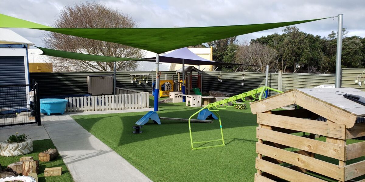 outdoor2 Children learning and playing at Noah's Ark Early Learning Centre