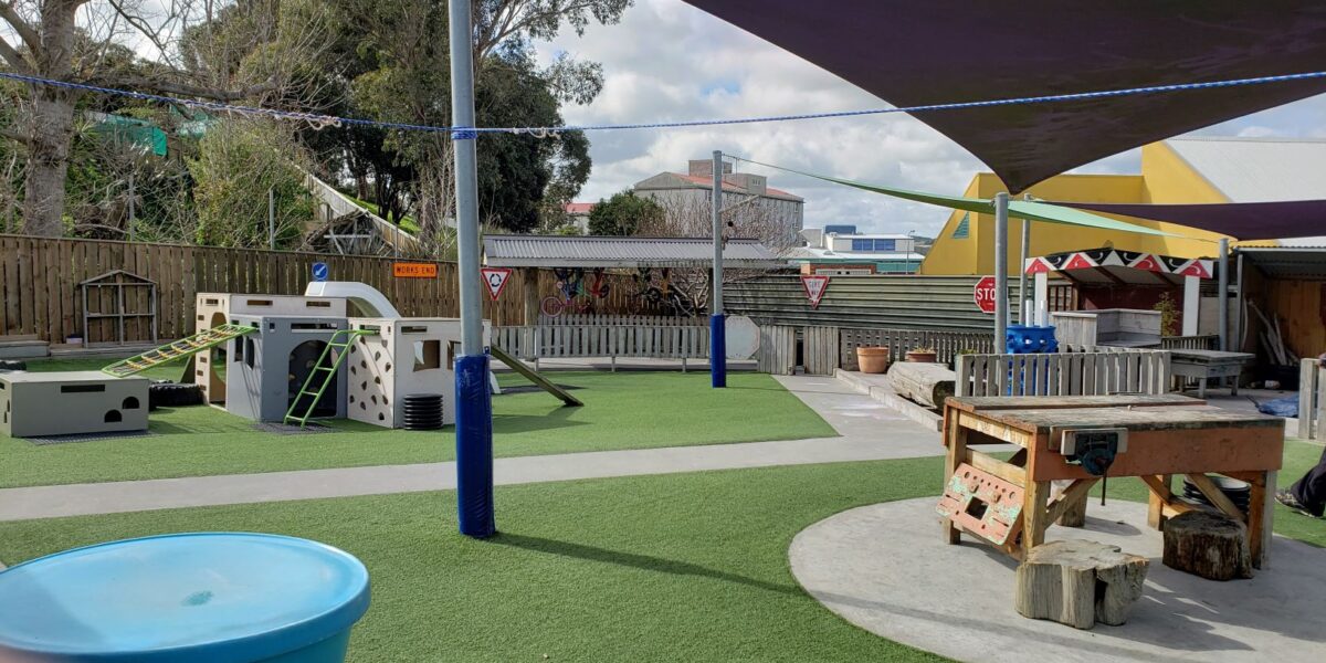 outdoors1 Children learning and playing at Noah's Ark Early Learning Centre